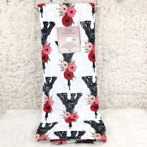 White {Eiffel Tower} Plush Throw Blanket - Picture 3 of 5